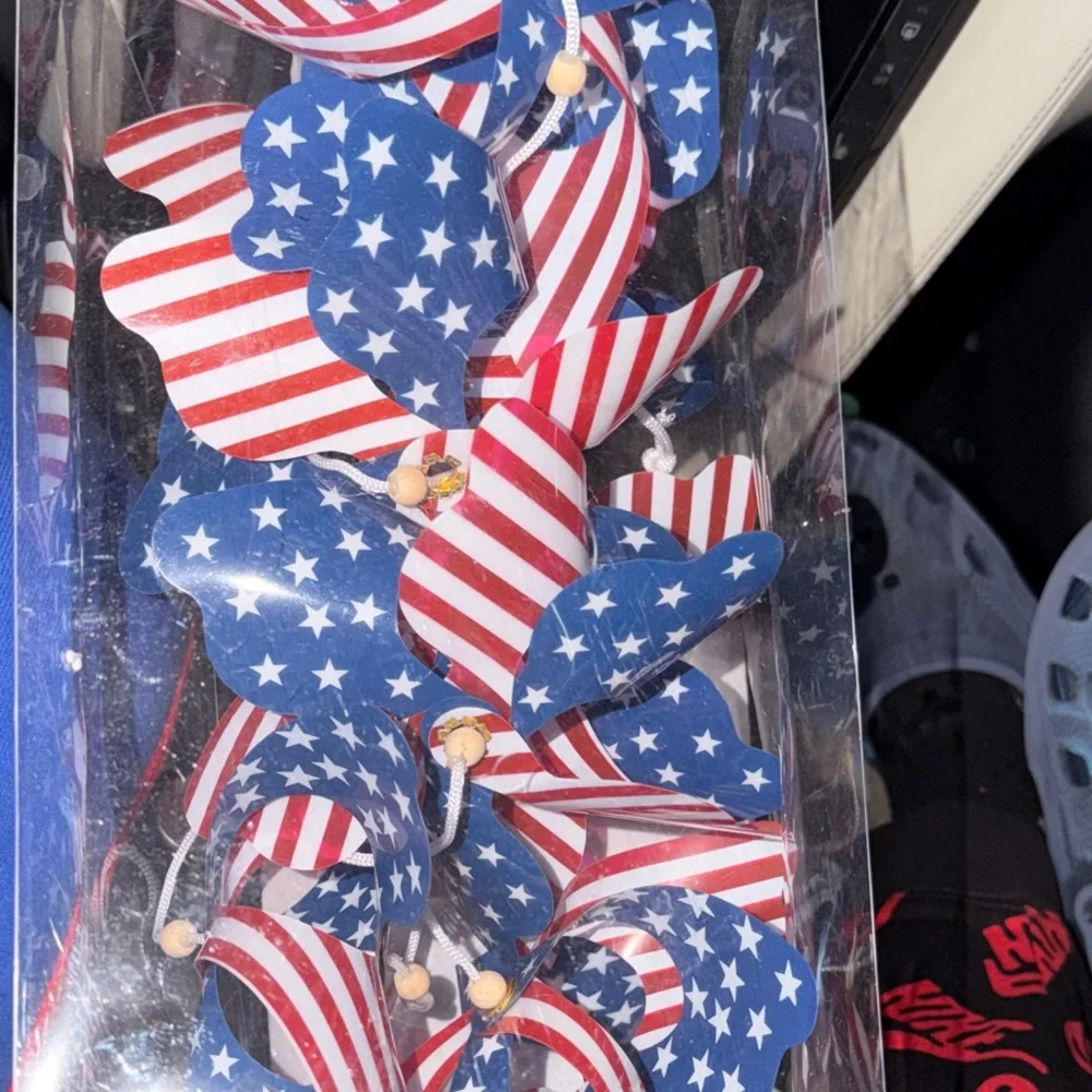 American Pinwheel Spinners 7.5' Garland